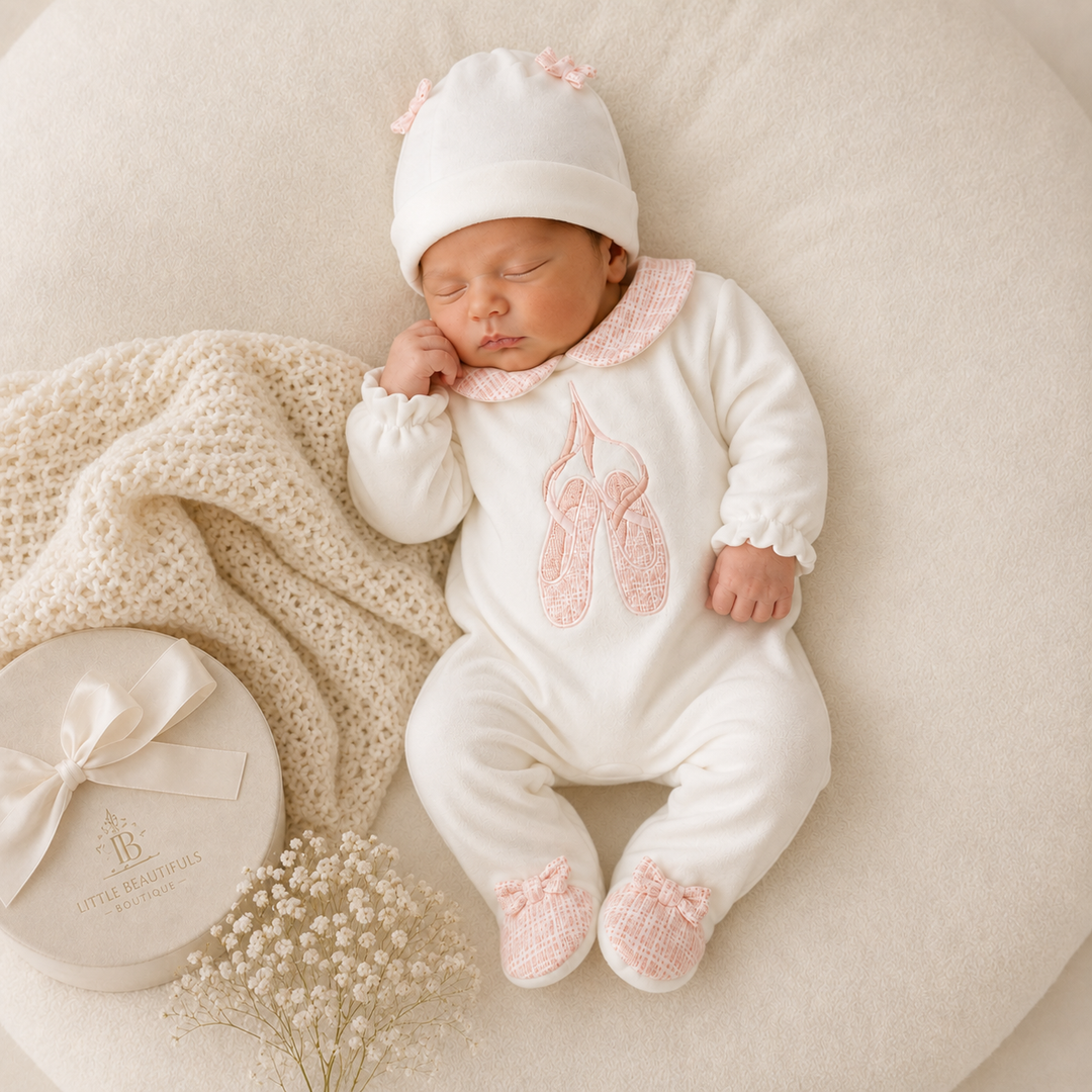 DEOLINDA CHIC GIRLS PINK BALLET BABYGROW & HAT CD126017