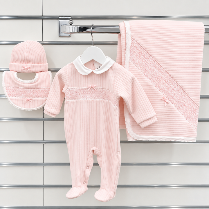 DEOLINDA BABY GIRLS PINK SMOCKED BABYGROW BLANKET HAT & BIB 4 PIECE SET DB126106